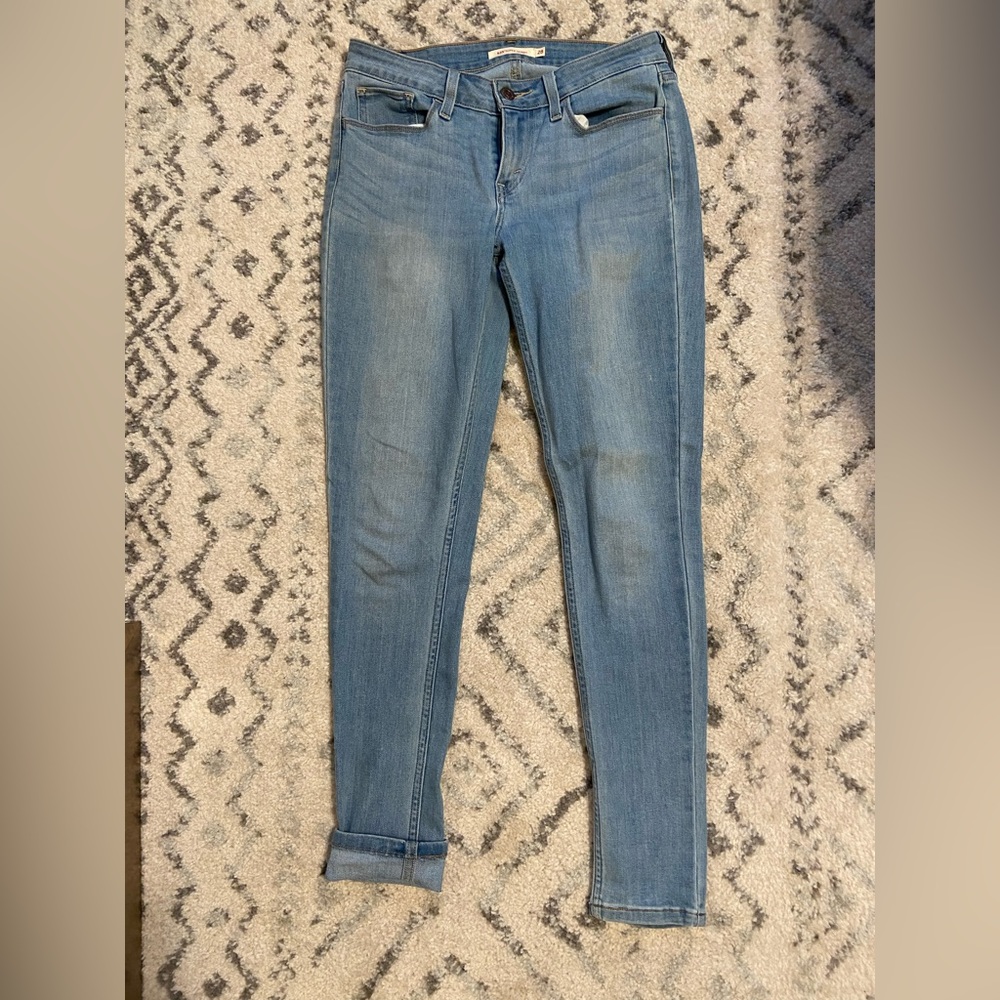 Levi’s light wash denim jeans